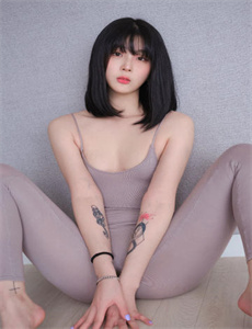 《生风灿烂的日子-欧美干B骚荡货》