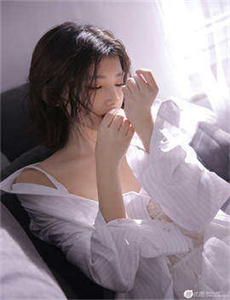 《年轻母亲8免费观看在线高清-图书馆的女朋友1至6》